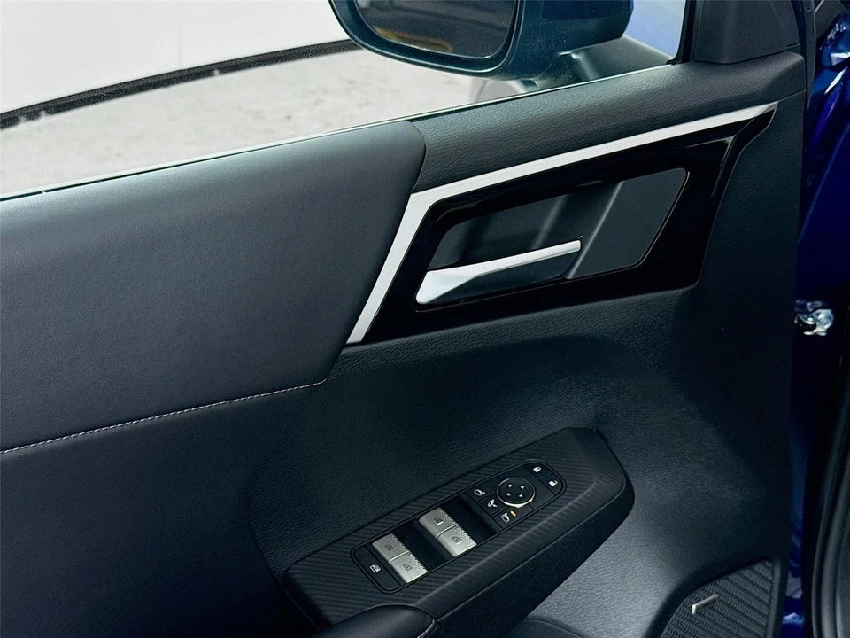 2026 Mitsubishi Outlander - Image 16 of 21