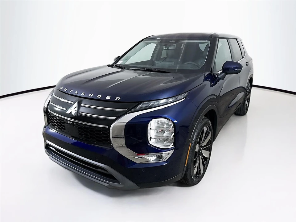2026 Mitsubishi Outlander - Image 3 of 21
