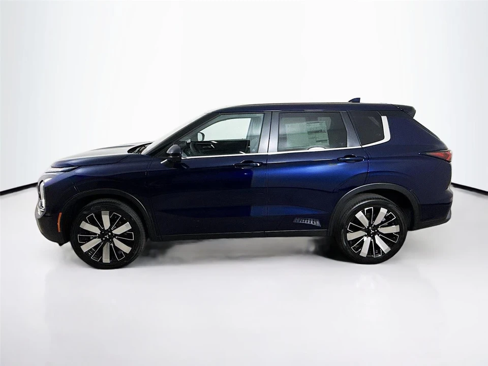 2026 Mitsubishi Outlander - Image 7 of 21