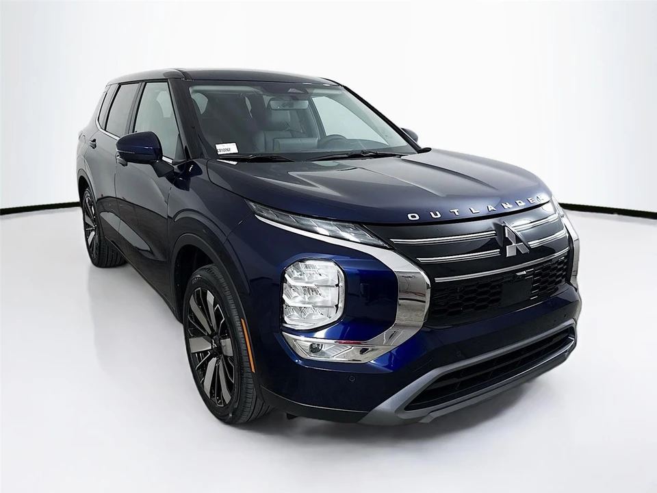 2026 Mitsubishi Outlander - Image 5 of 21