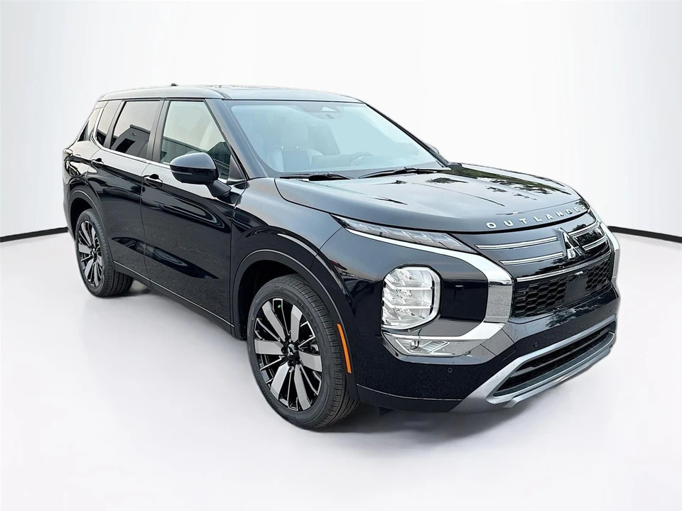 2026 Mitsubishi Outlander - Image 2 of 21