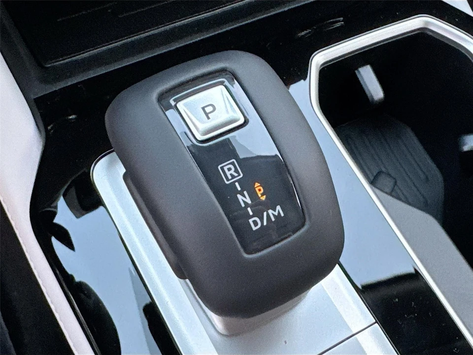 2026 Mitsubishi Outlander - Image 20 of 21