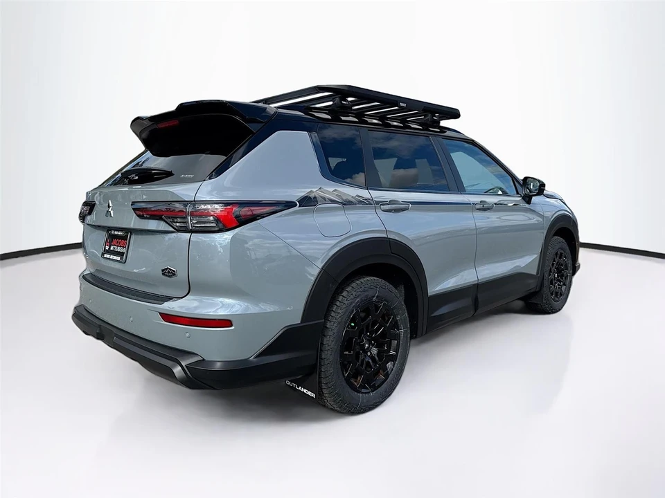 2026 Mitsubishi Outlander - Image 7 of 21