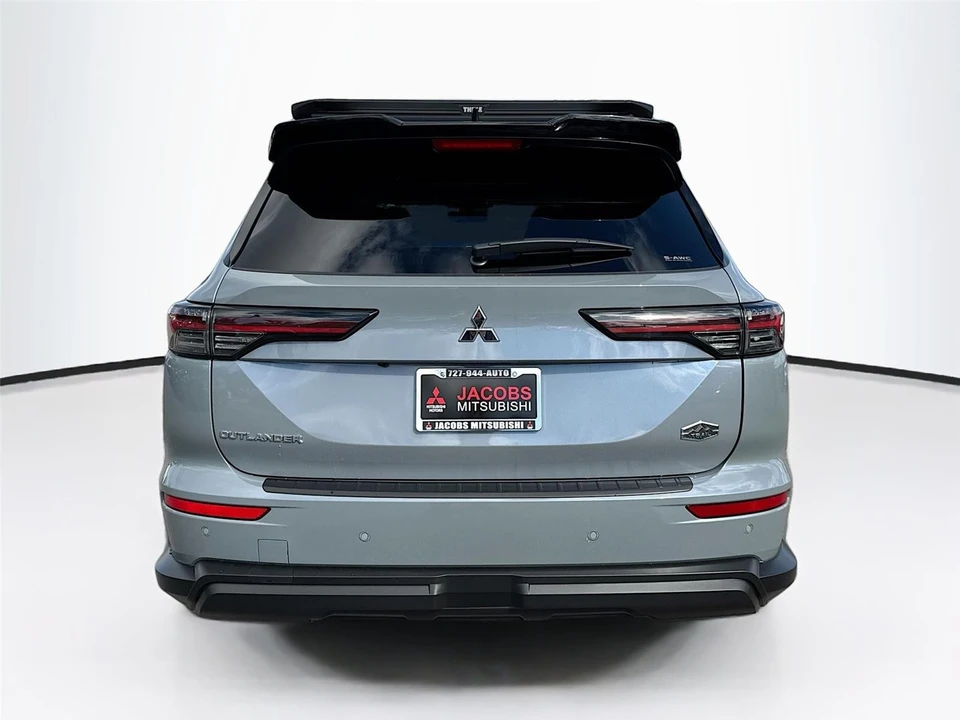 2026 Mitsubishi Outlander - Image 6 of 21