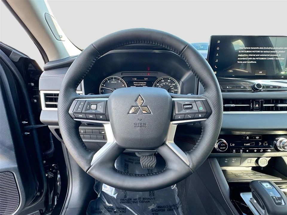 2026 Mitsubishi Outlander - Image 10 of 21