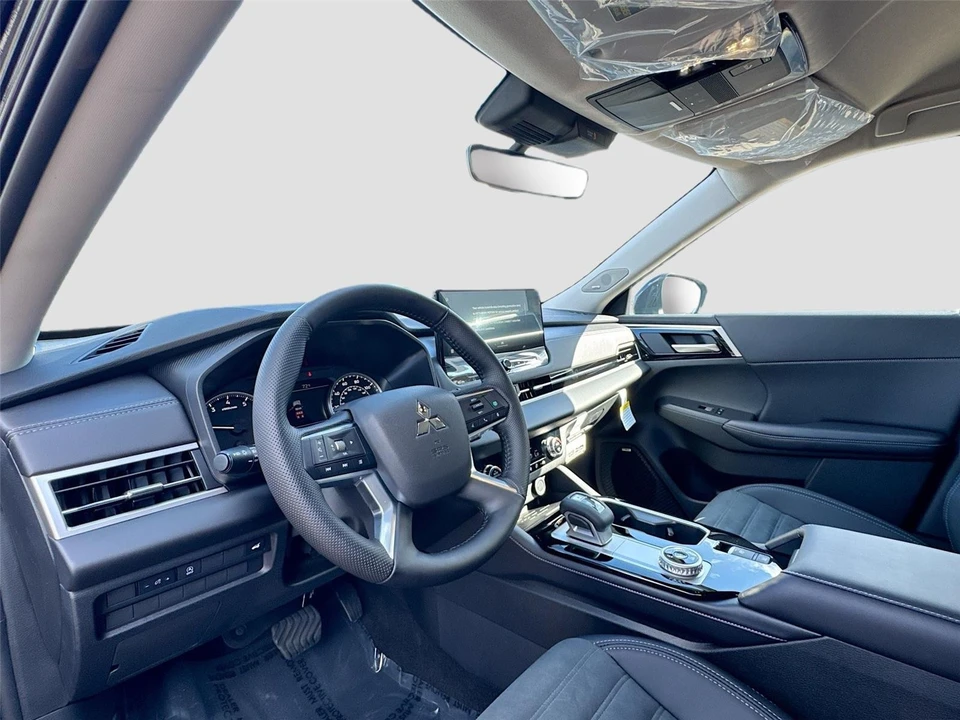 2026 Mitsubishi Outlander - Image 9 of 21