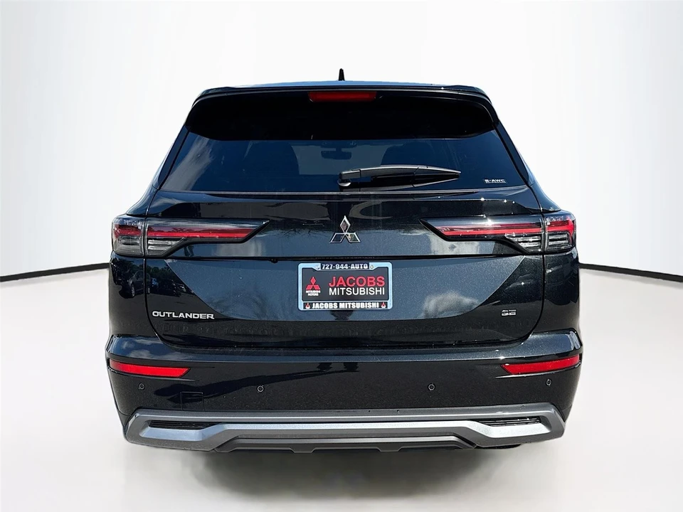 2026 Mitsubishi Outlander - Image 6 of 21