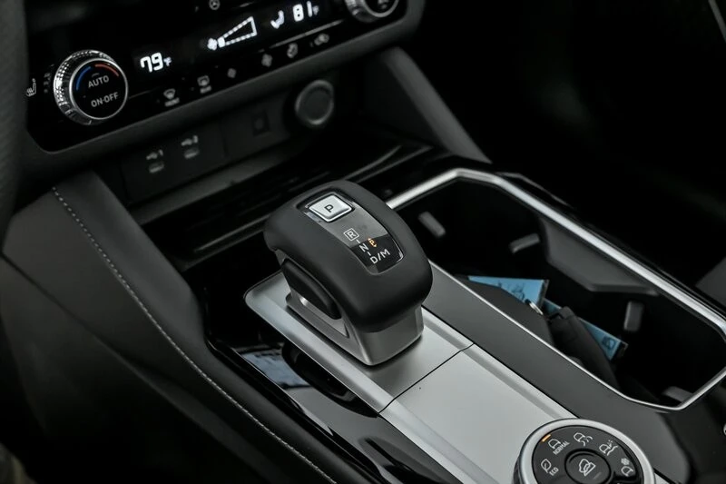 2026 Mitsubishi Outlander - Image 25 of 27