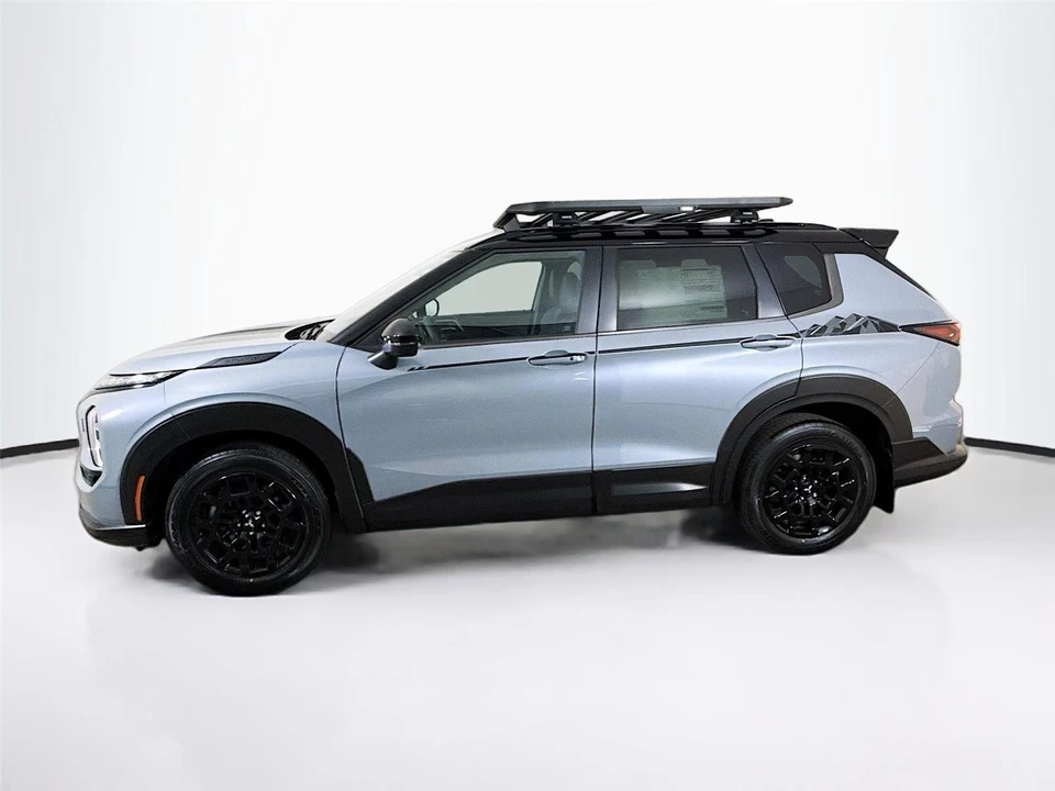 2026 Mitsubishi Outlander - Image 4 of 21
