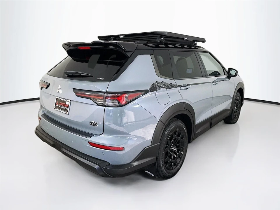 2026 Mitsubishi Outlander - Image 7 of 21