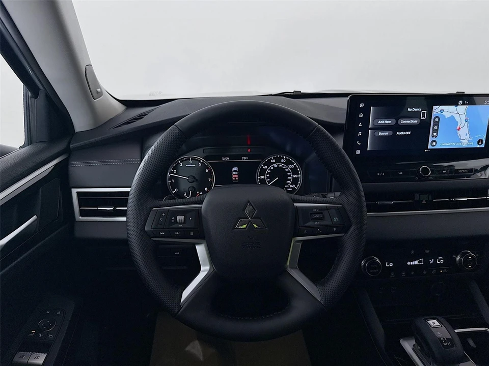 2026 Mitsubishi Outlander - Image 20 of 21