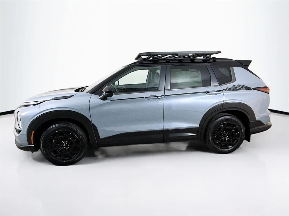 2026 Mitsubishi Outlander - Image 4 of 21
