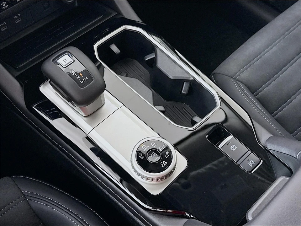 2026 Mitsubishi Outlander - Image 16 of 21