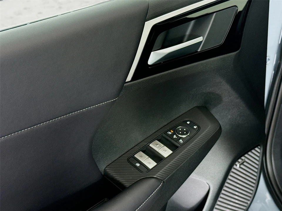 2026 Mitsubishi Outlander - Image 17 of 21