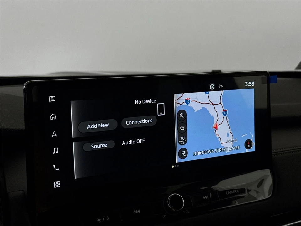 2026 Mitsubishi Outlander - Image 14 of 21