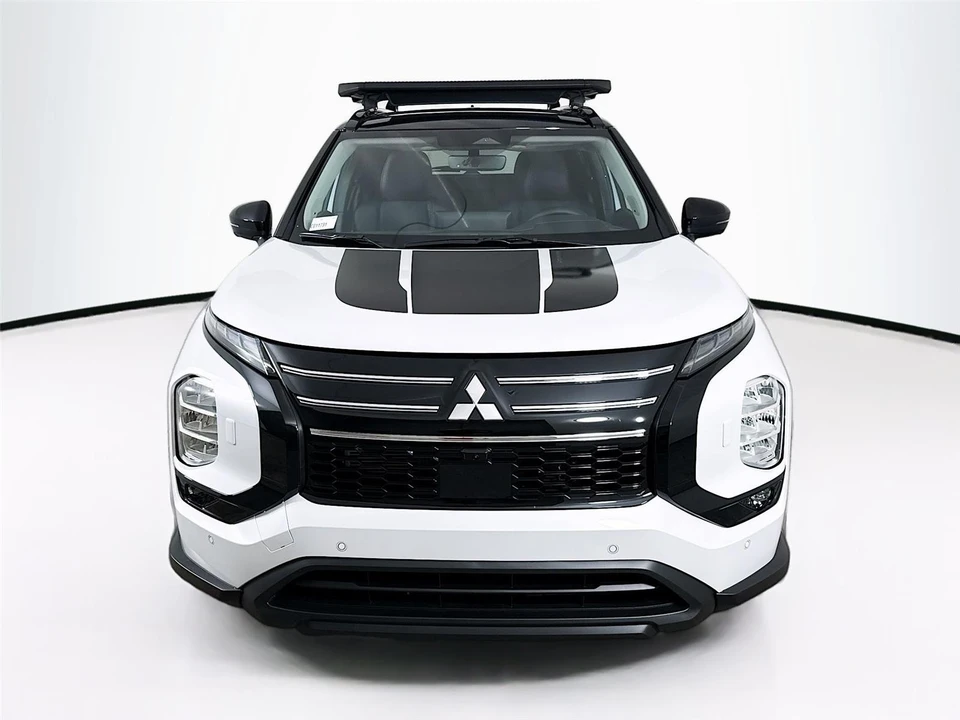 2026 Mitsubishi Outlander - Image 6 of 21