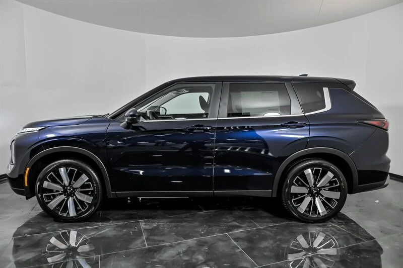 2026 Mitsubishi Outlander - Image 6 of 21