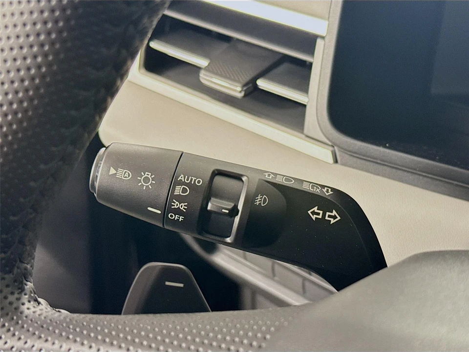 2026 Mitsubishi Outlander - Image 5 of 21