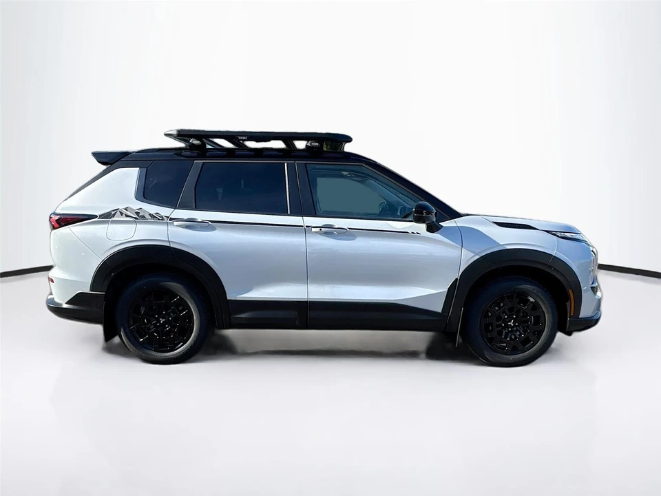 2026 Mitsubishi Outlander - Image 8 of 21