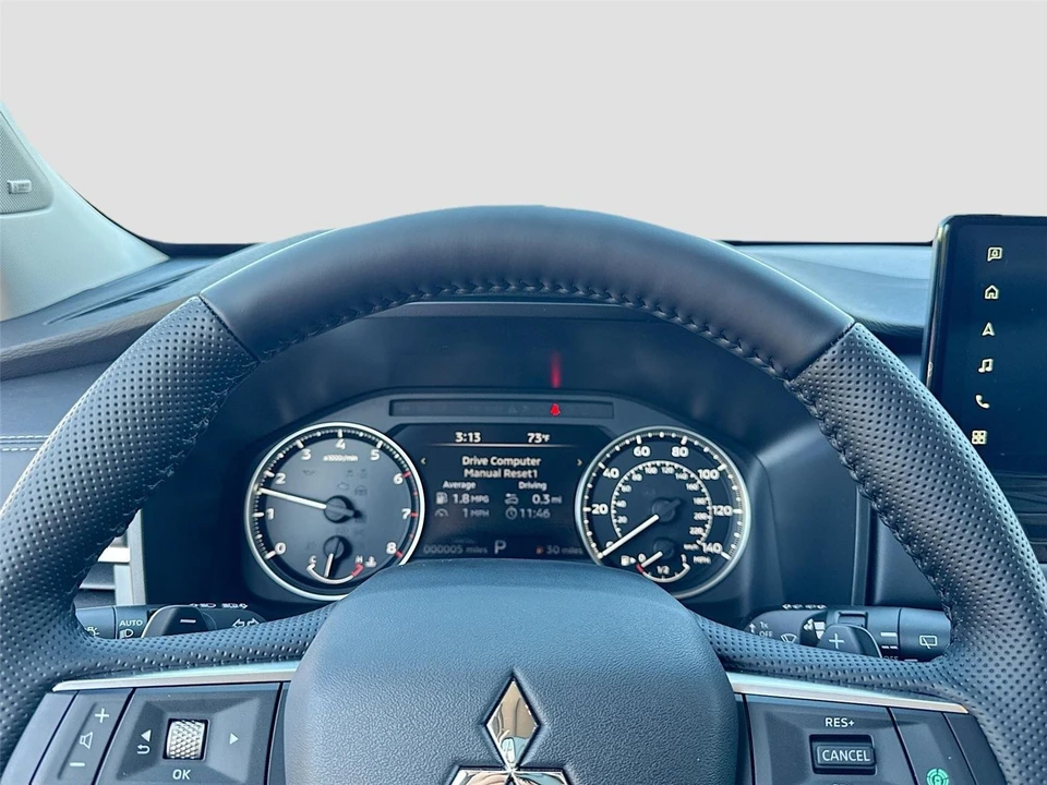 2026 Mitsubishi Outlander - Image 11 of 21