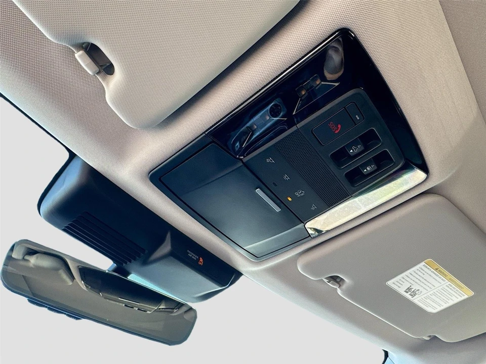 2026 Mitsubishi Outlander - Image 13 of 21