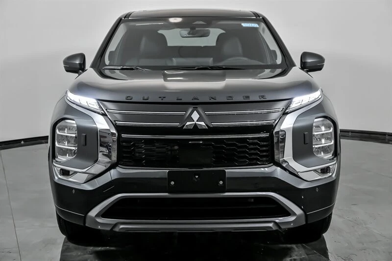 2026 Mitsubishi Outlander - Image 4 of 26
