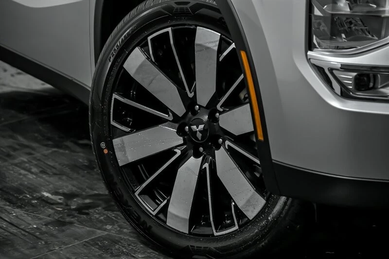 2026 Mitsubishi Outlander - Image 3 of 21