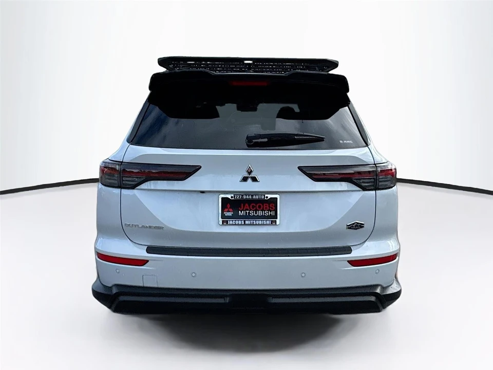 2026 Mitsubishi Outlander - Image 6 of 21