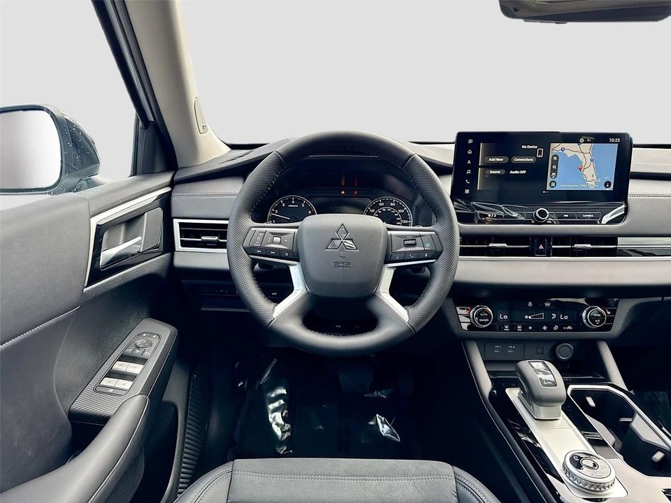2026 Mitsubishi Outlander - Image 21 of 21
