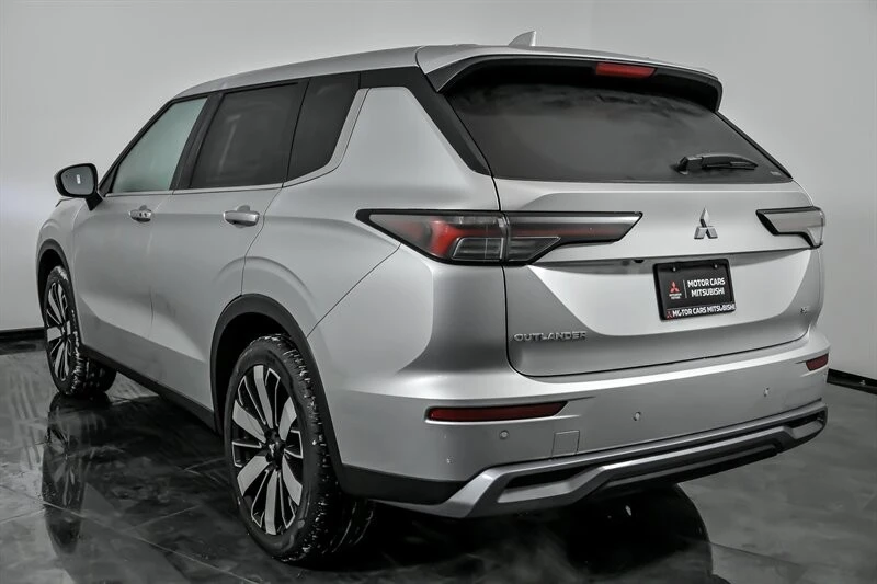 2026 Mitsubishi Outlander - Image 7 of 21