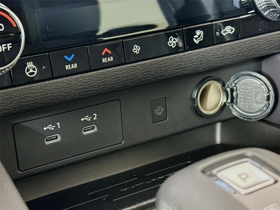 2026 Mitsubishi Outlander - Image 16 of 21