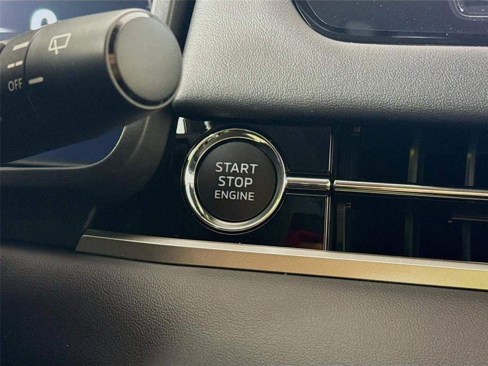 2026 Mitsubishi Outlander - Image 13 of 21