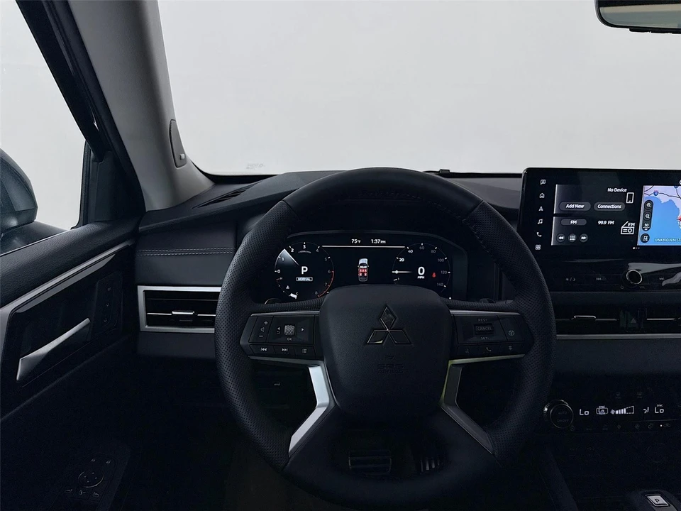 2026 Mitsubishi Outlander - Image 20 of 21