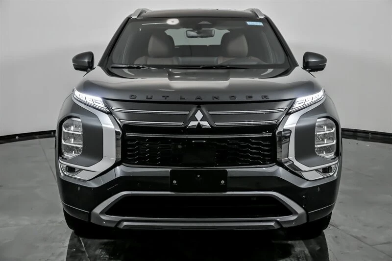 2026 Mitsubishi Outlander - Image 4 of 21