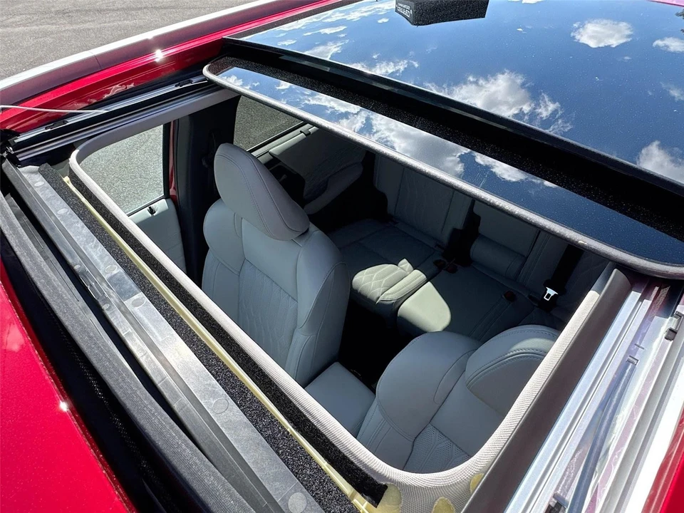 2026 Mitsubishi Outlander - Image 17 of 21