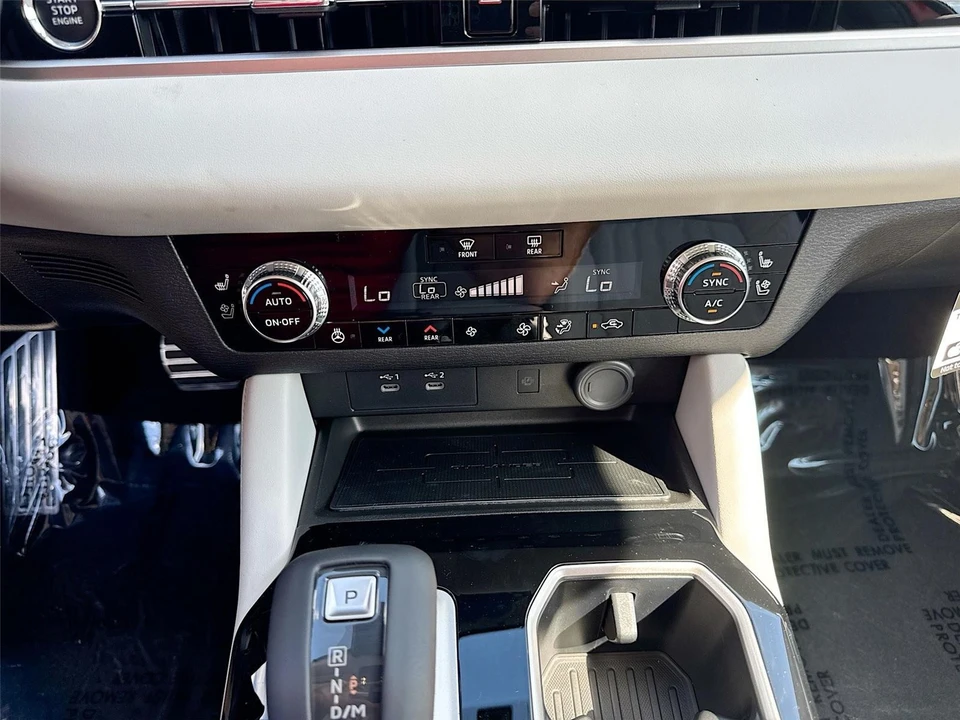 2026 Mitsubishi Outlander - Image 14 of 21