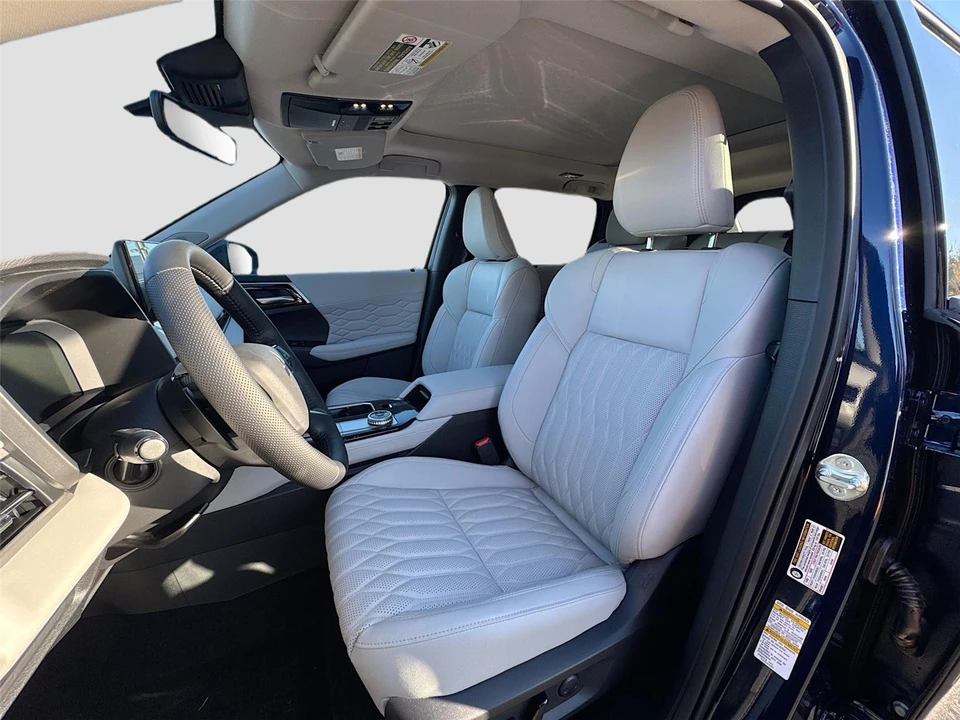 2026 Mitsubishi Outlander - Image 21 of 21