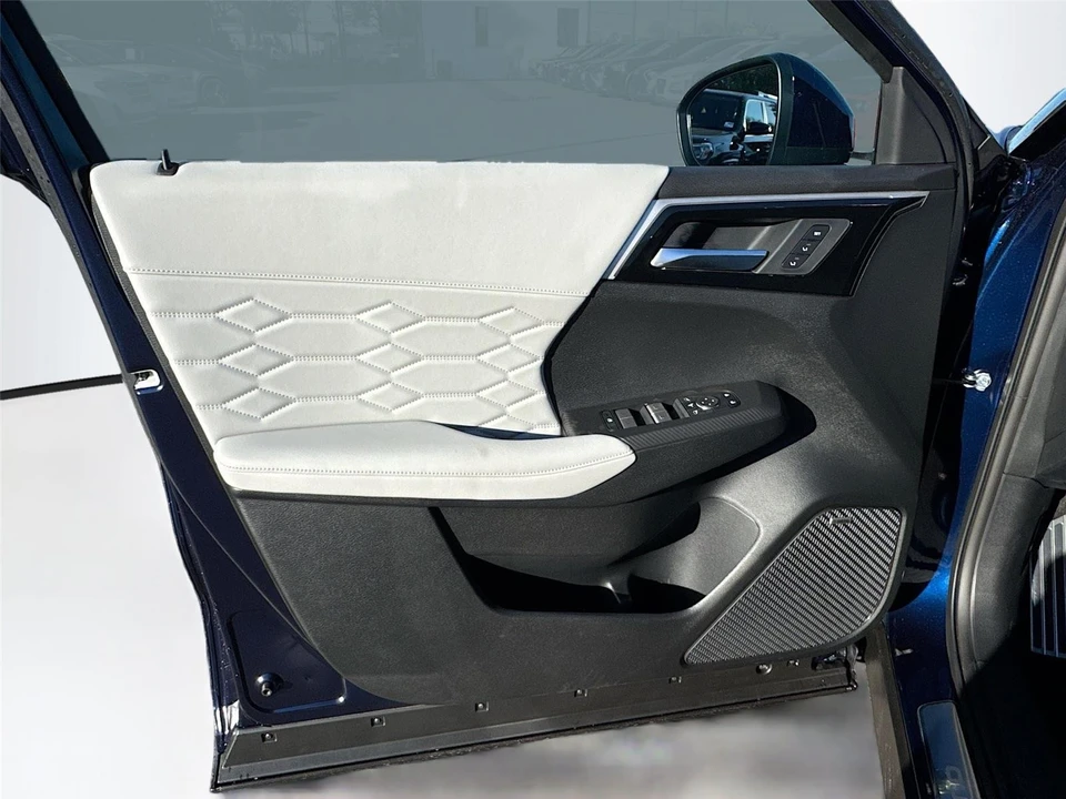 2026 Mitsubishi Outlander - Image 19 of 21