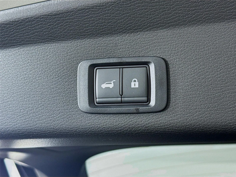 2026 Mitsubishi Outlander - Image 19 of 21