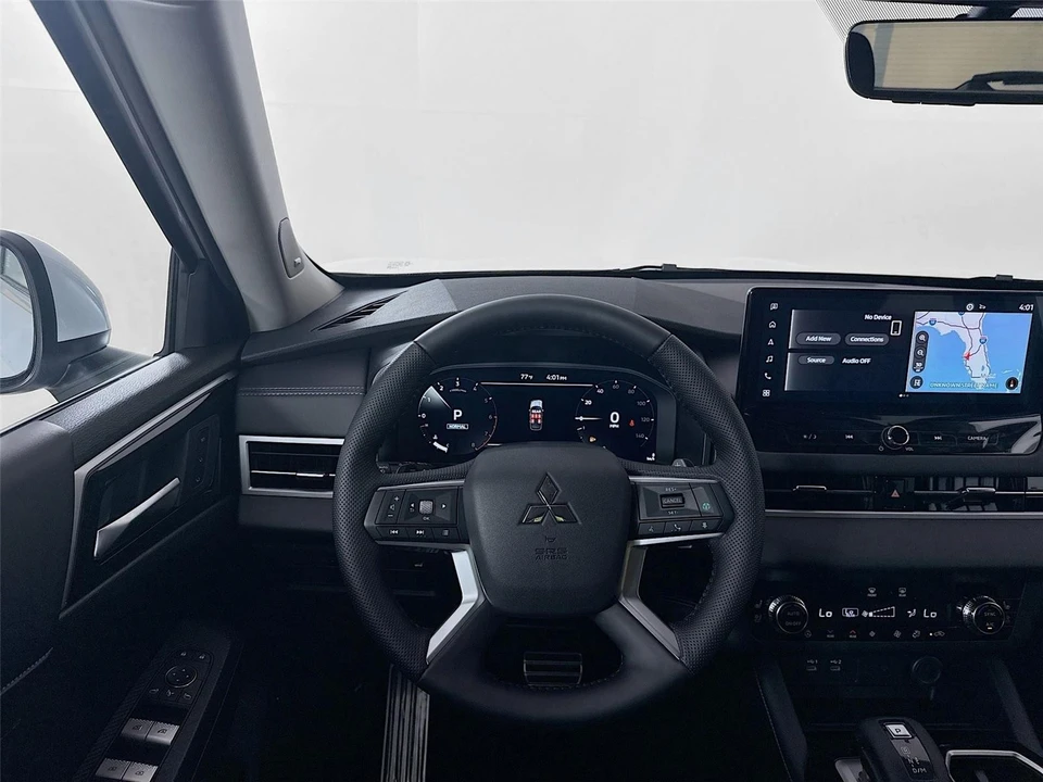 2026 Mitsubishi Outlander - Image 20 of 21