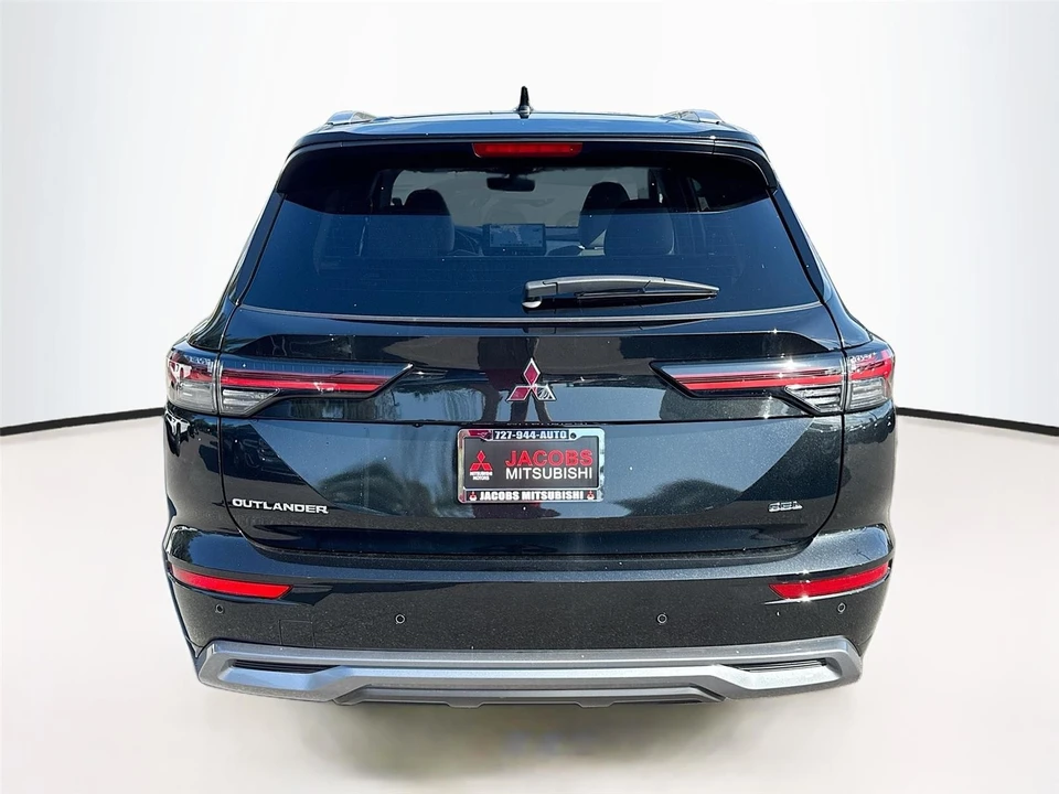 2026 Mitsubishi Outlander - Image 6 of 21
