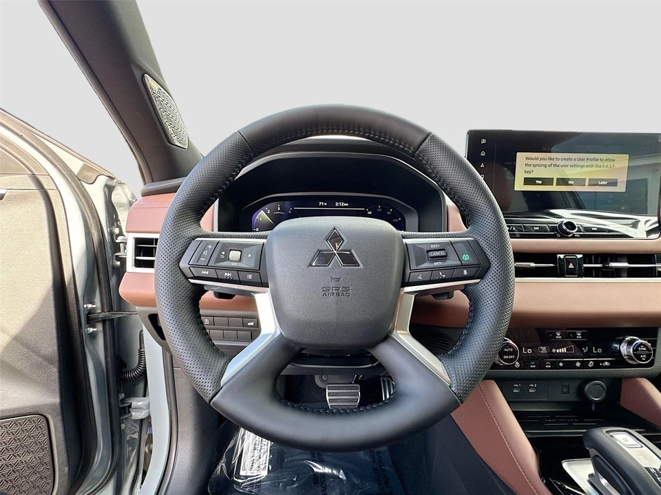 2026 Mitsubishi Outlander - Image 11 of 21