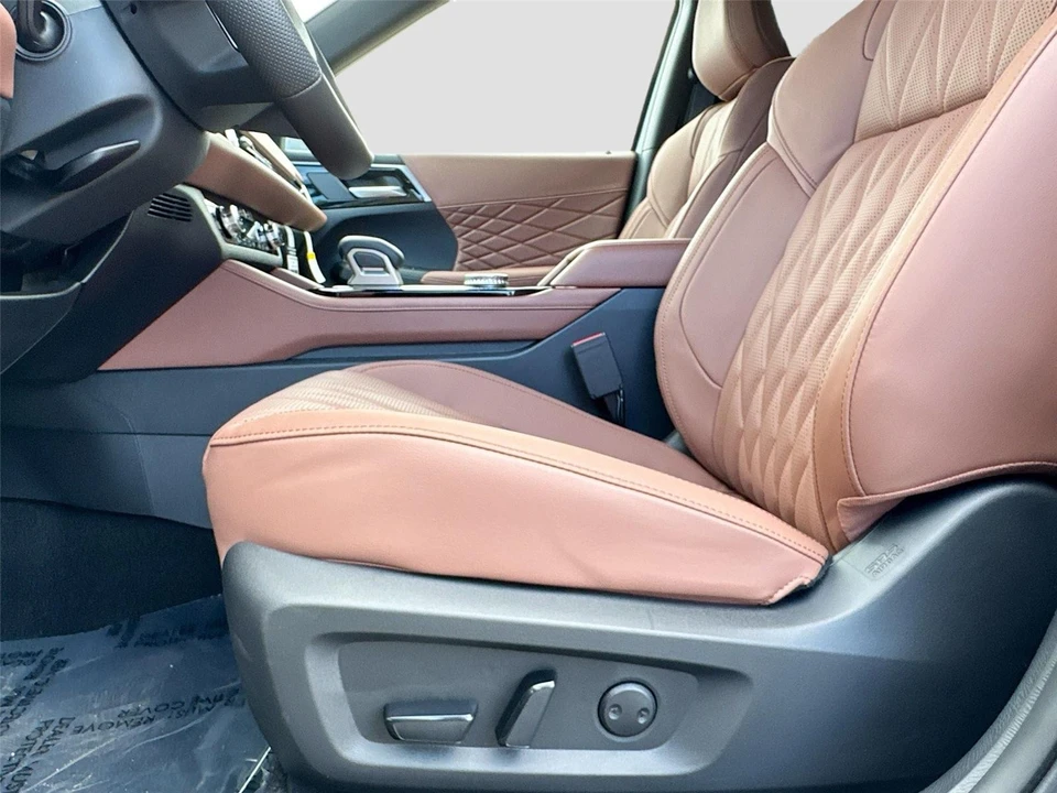 2026 Mitsubishi Outlander - Image 18 of 21