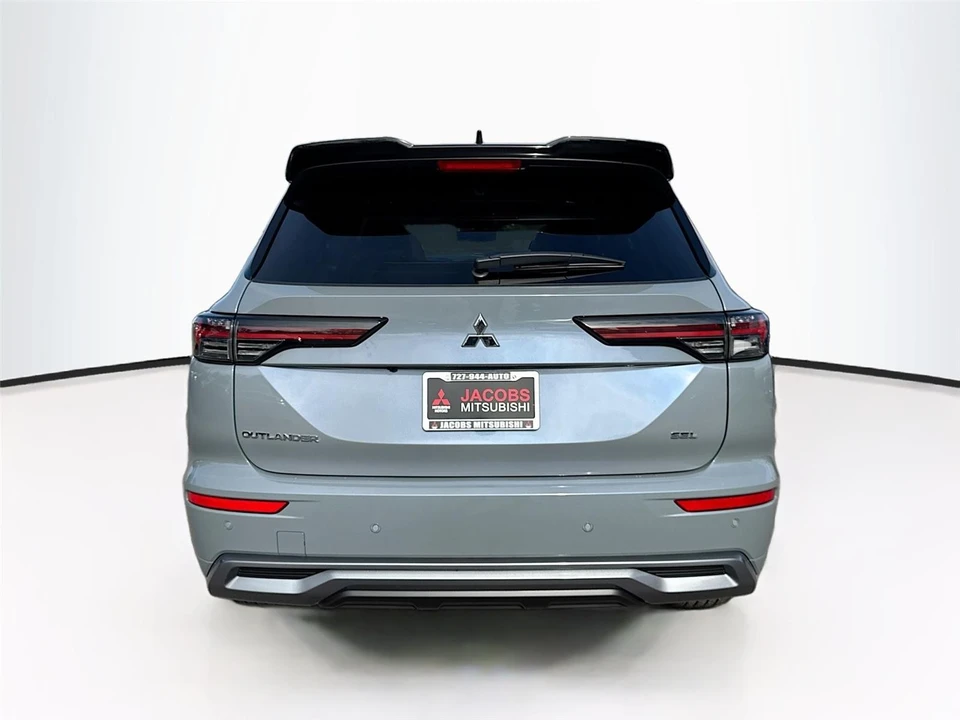 2026 Mitsubishi Outlander - Image 6 of 21