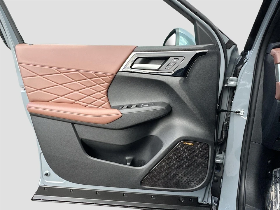 2026 Mitsubishi Outlander - Image 17 of 21