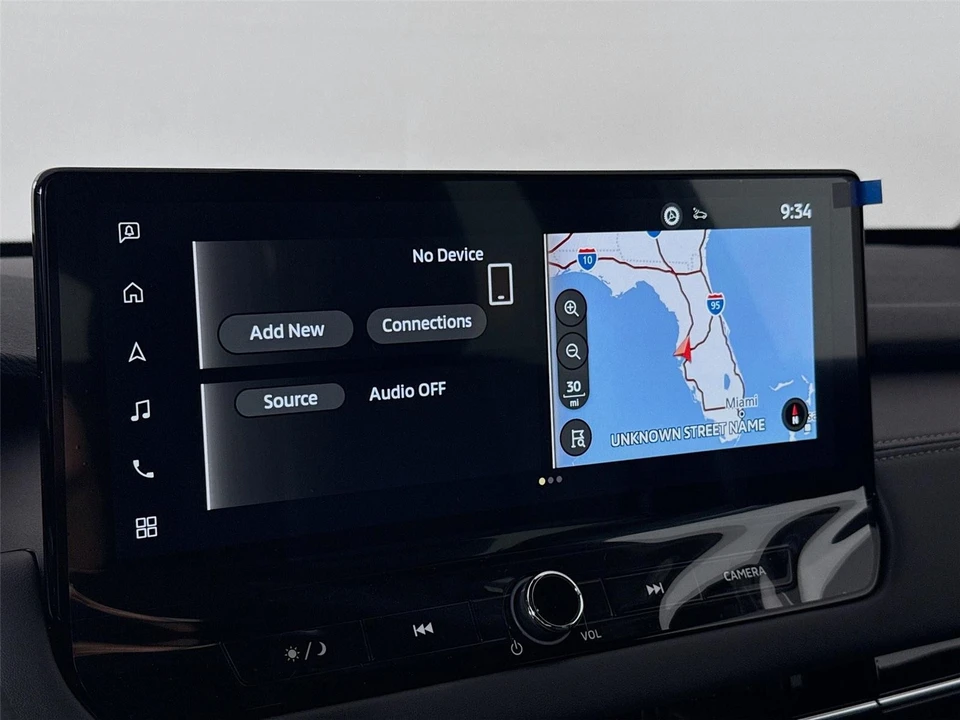 2026 Mitsubishi Outlander - Image 8 of 21
