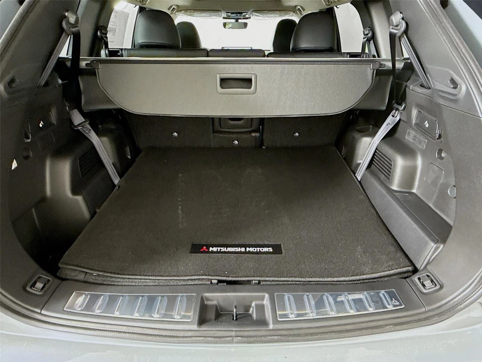 2026 Mitsubishi Outlander - Image 20 of 21