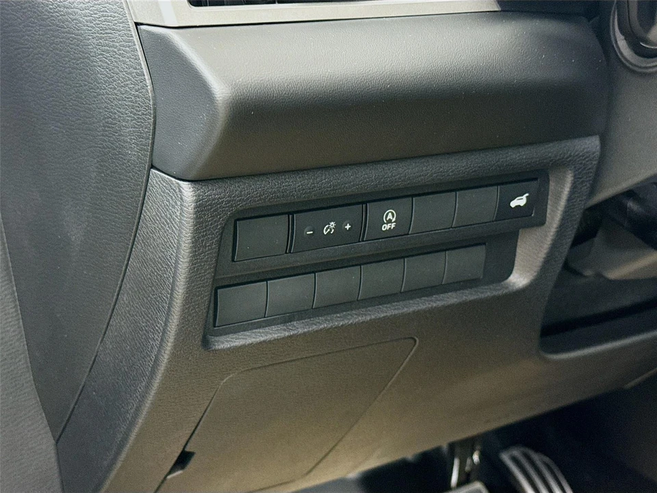 2026 Mitsubishi Outlander - Image 6 of 21