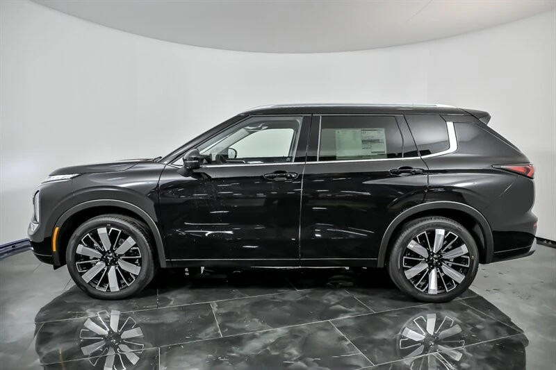 2026 Mitsubishi Outlander - Image 6 of 21
