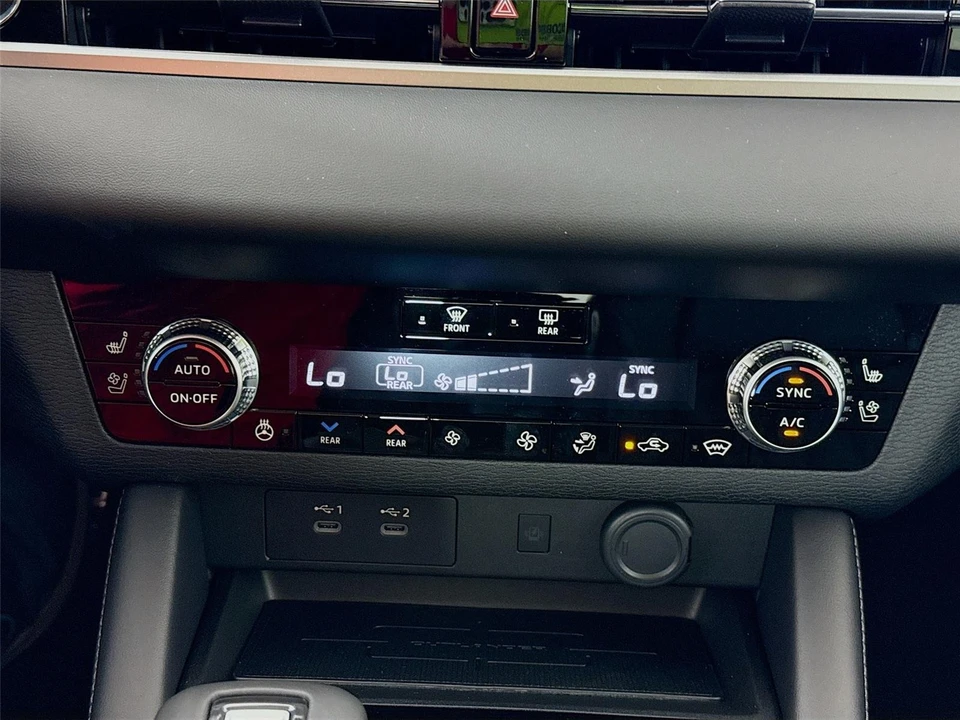 2026 Mitsubishi Outlander - Image 15 of 21